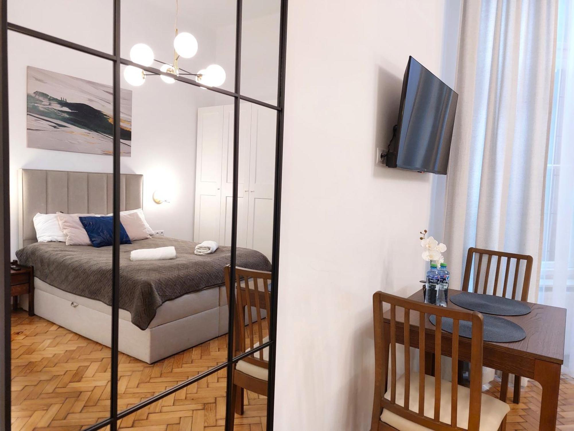 Unique Style Apartments Old Town - 25 Min From The Airport - By Homelike Cracovia Exterior foto